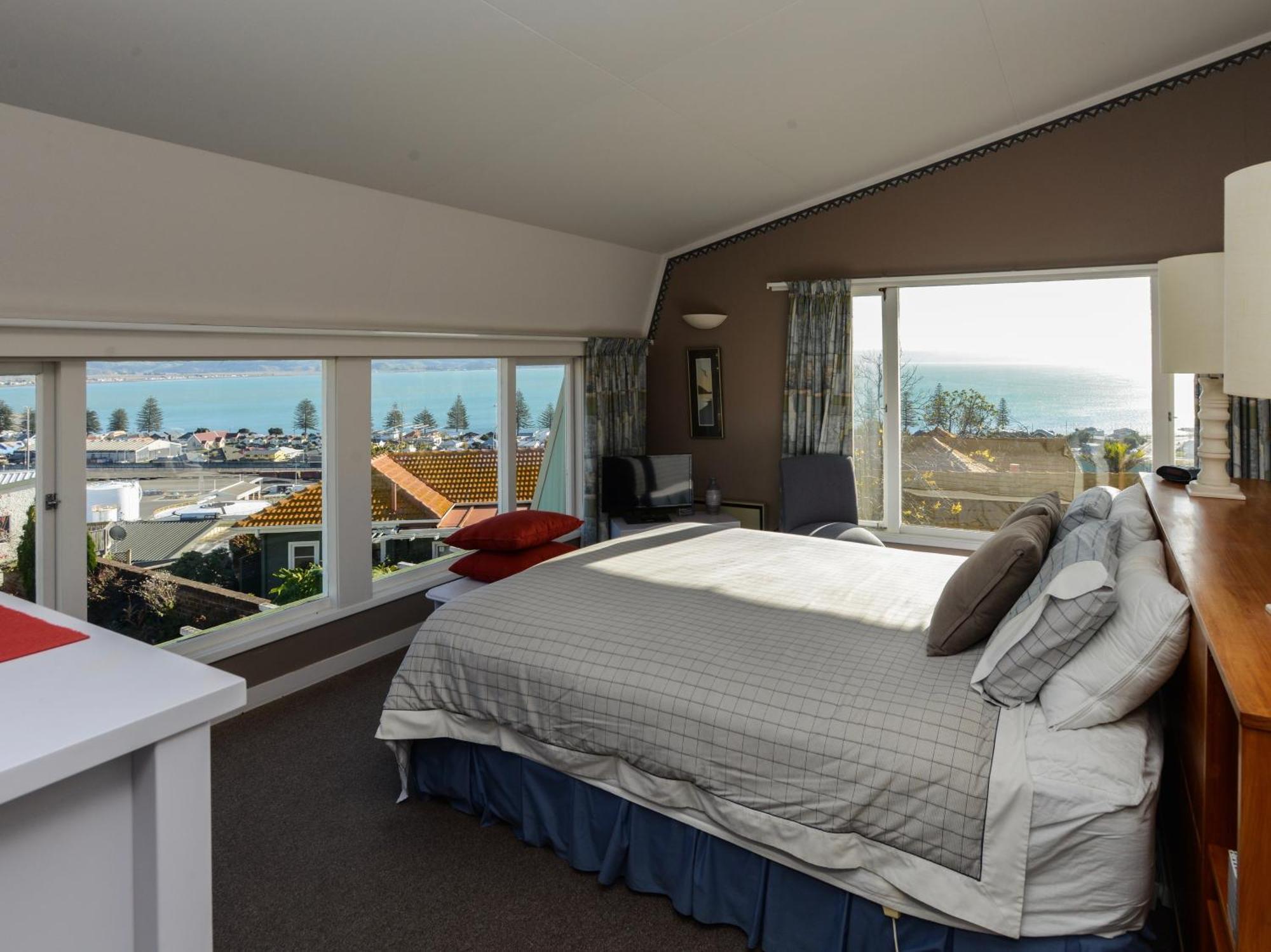 Jacaranda Lodge - Napier Hill Holiday Home Exteriér fotografie